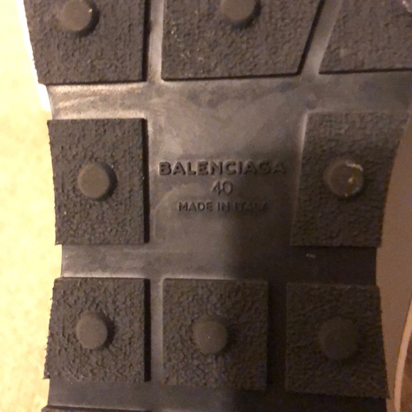 Women Balenciaga Sneakers - Picture 5 of 7